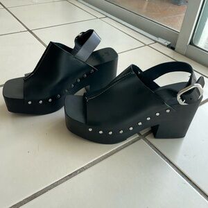 ZARA Leather clogs with heel & buckle closure